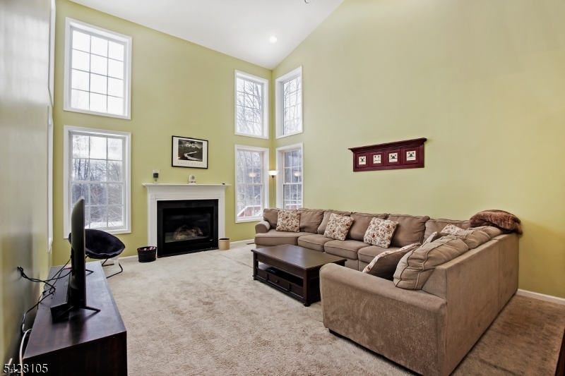 Hidden Hills - Residential Lease
