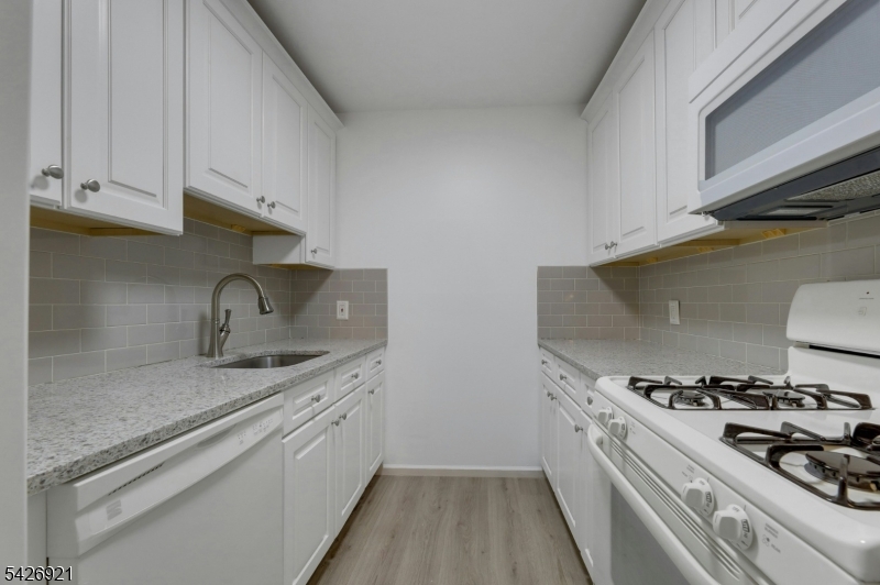 Cecilia Gardens Condo Assoc - Residential