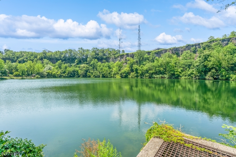 Crown View Manor - Residential