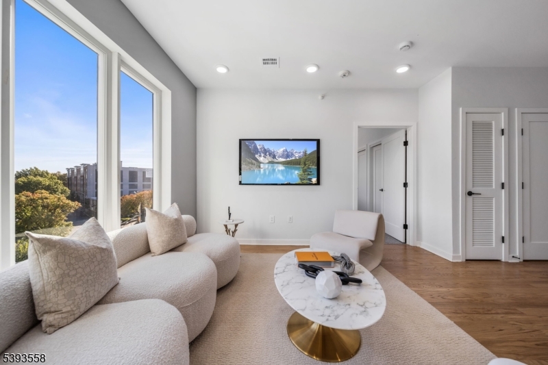 Farrand Street - Residential