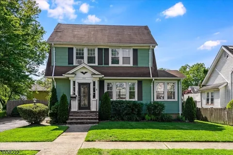 MLS: 3963232