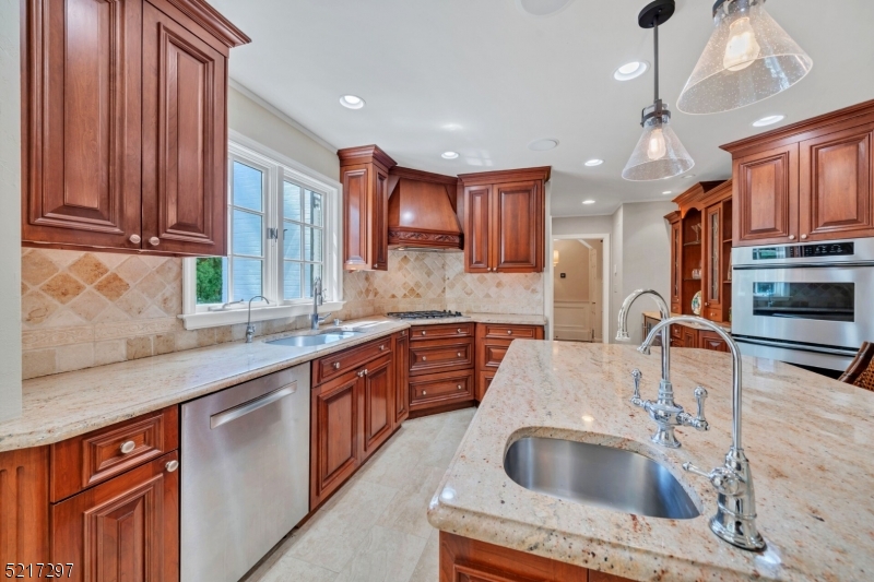 Hill Section - Residential