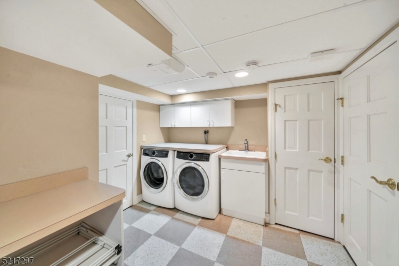 Hill Section - Residential