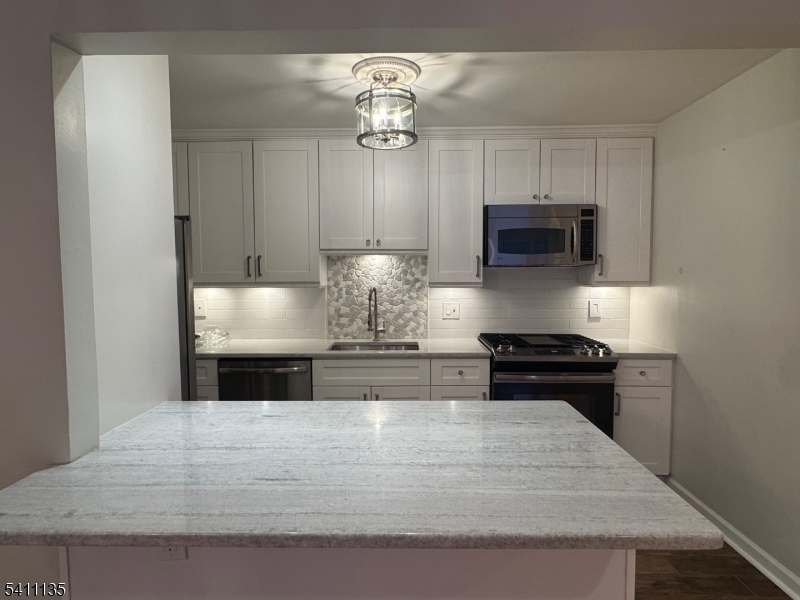 Cedar Hill Condominiums - Residential Lease