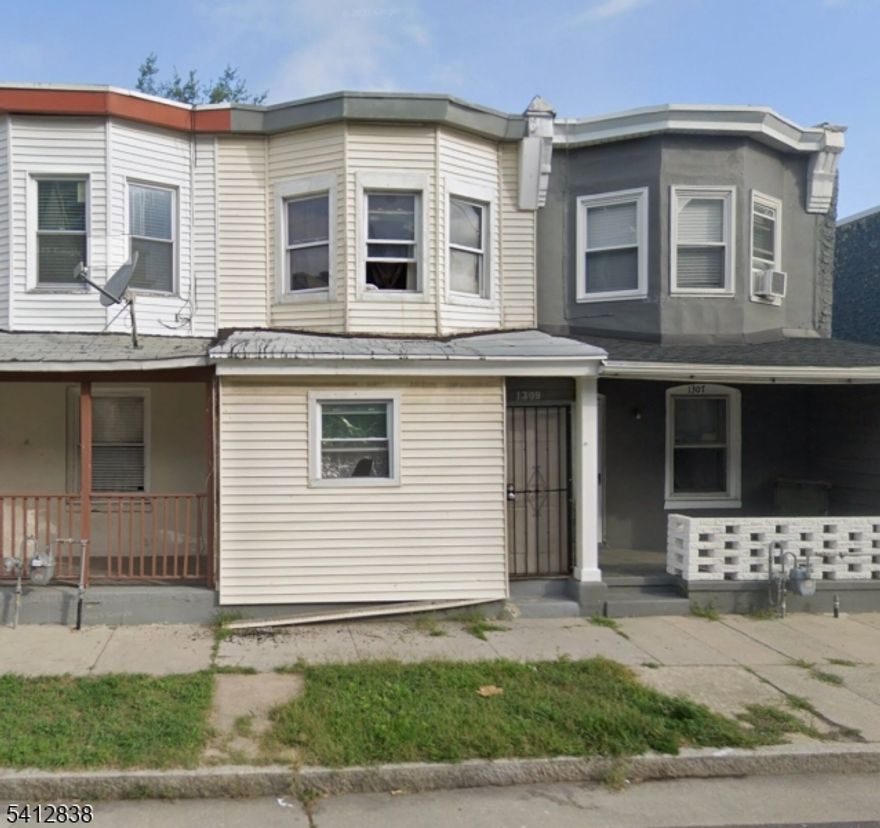 Excellent opportunity for an investor or first-time buyer! This 3-bedroom, 1-bath single-family home is located in the heart of Atlantic City. This property features a traditional two-story layout and is situated near local amenities and public transportation.