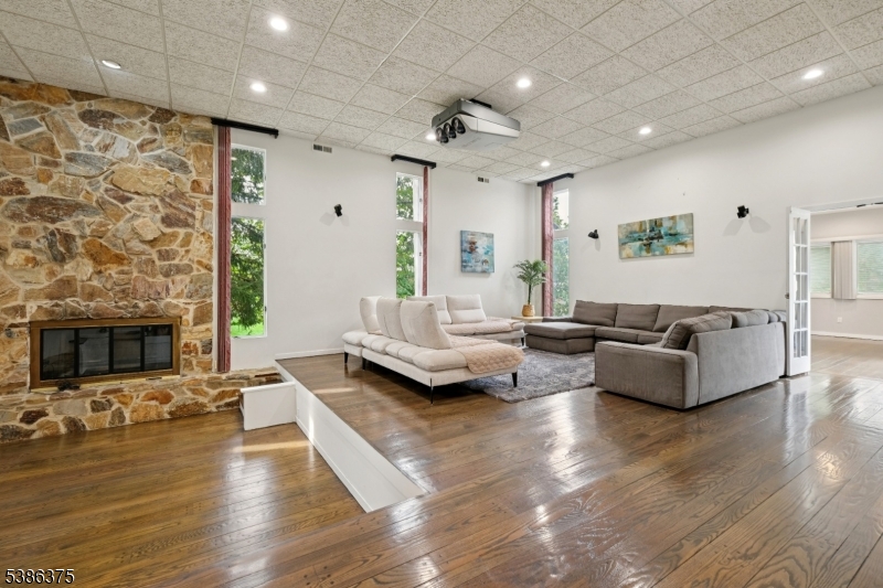 Chestnut Hill - Residential