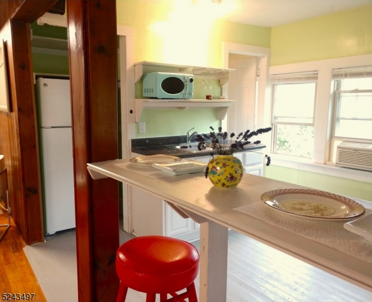 College - Residential Lease