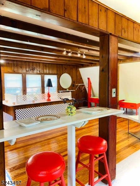 College - Residential Lease