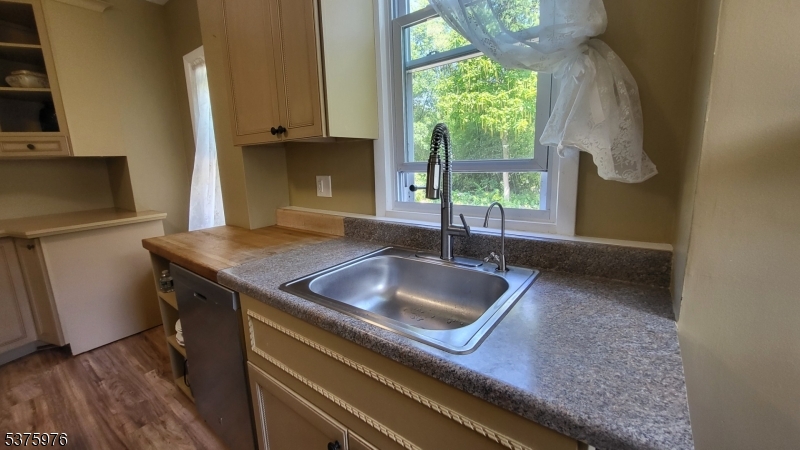 DOWNTOWN DOVER - Residential Lease