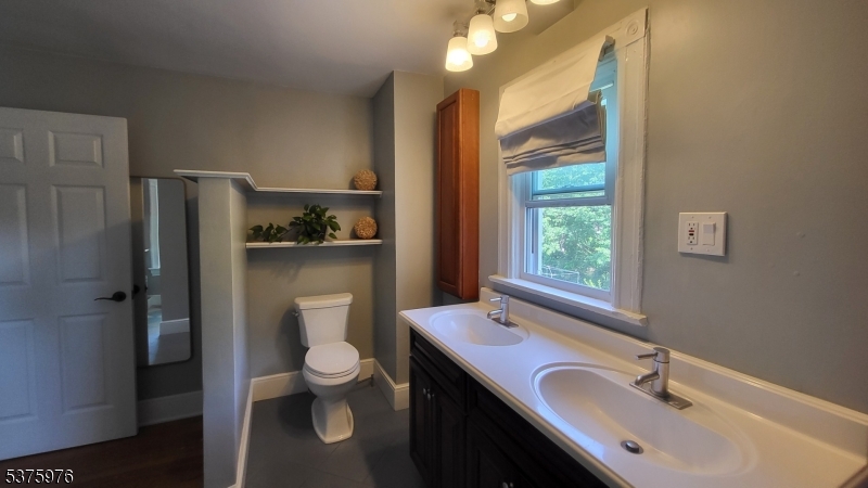 DOWNTOWN DOVER - Residential Lease