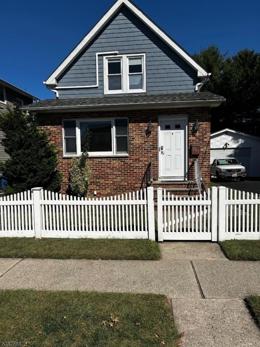 Commuters dream! 2 Bedroom updated 2nd floor apartment. Hardwood floors, tiled bathroom, ceramic and granite counter tops in kitchen.  Close to all transportation!Washer and dryer included! No Pets Please.