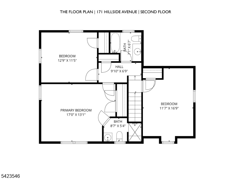 Main image without alt text