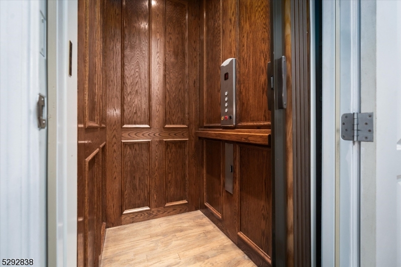 Christopher Court - Residential