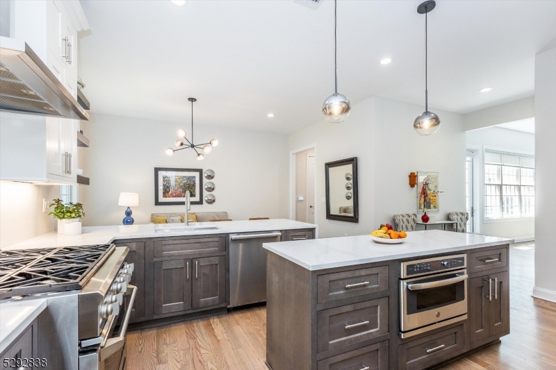 Christopher Court - Residential