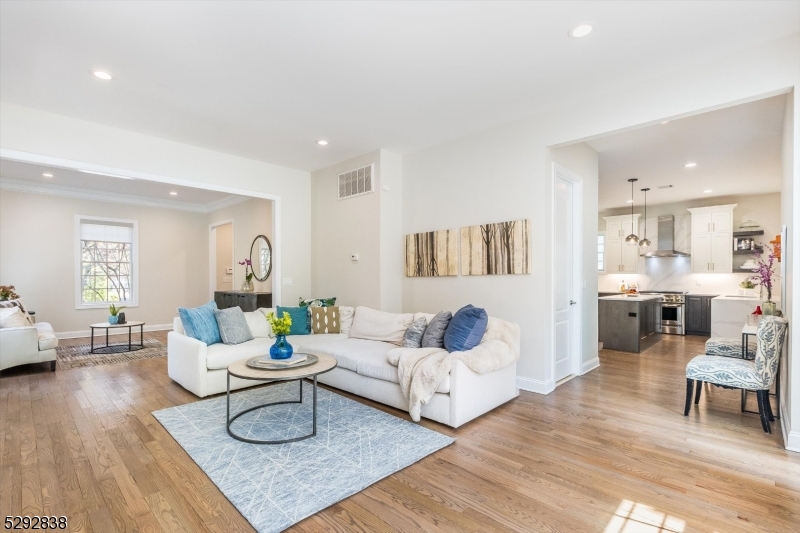 Christopher Court - Residential