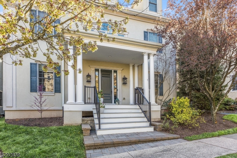 Christopher Court - Residential