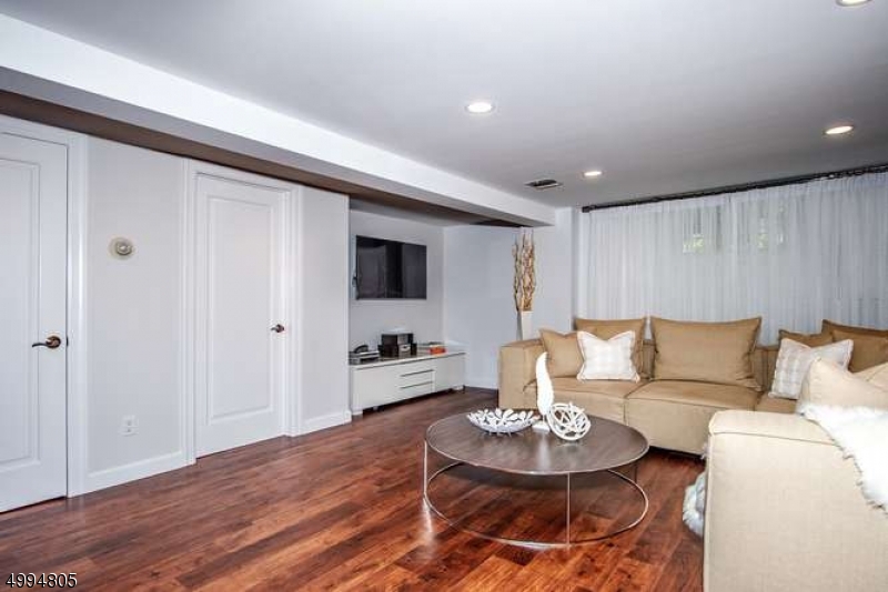 Upper Greenwood Lake - Residential