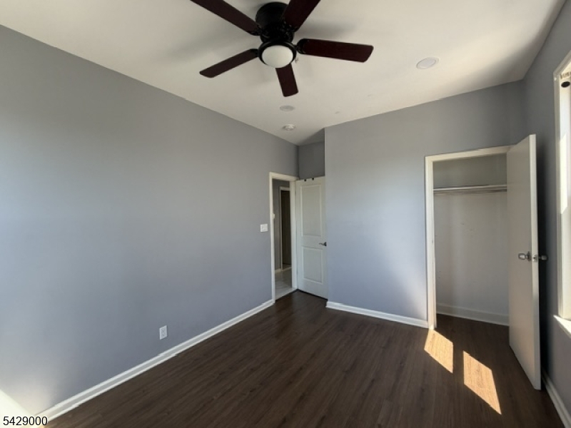 Elmora - Residential Lease