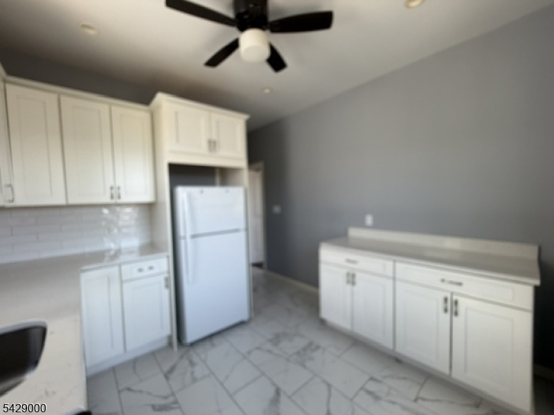 Elmora - Residential Lease