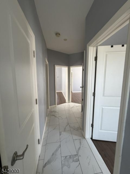 Elmora - Residential Lease