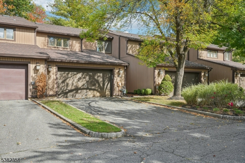 Valley Ponds - Residential