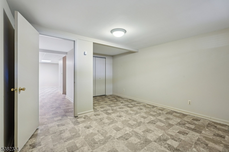 Valley Ponds - Residential