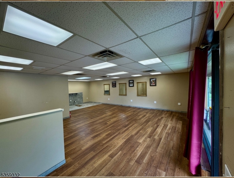 Hardyston Plaza - Commercial Lease