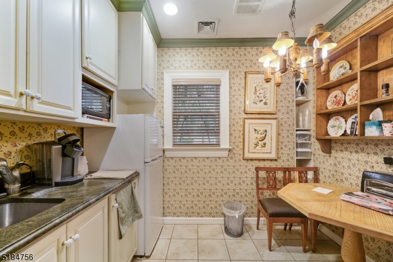 The Country Mile - Commercial Sale