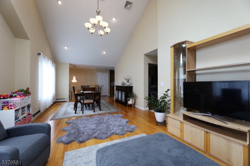 ATHENIA - Residential