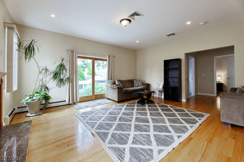 ATHENIA - Residential