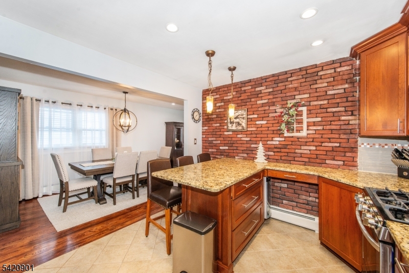 Uptown - Residential Income