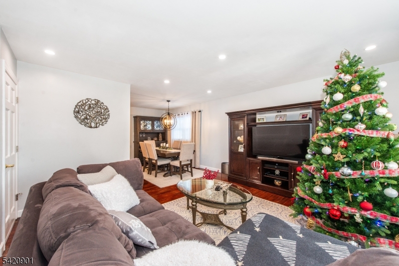 Uptown - Residential Income