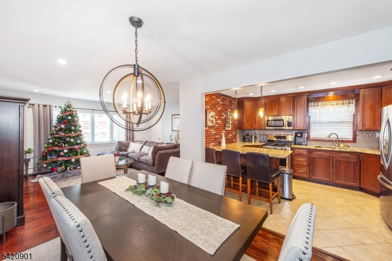 Uptown - Residential Income