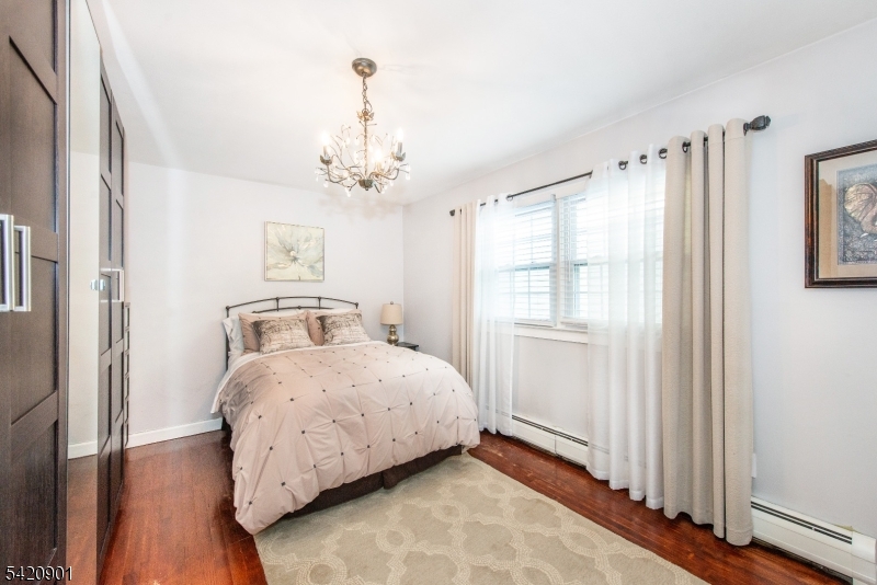 Uptown - Residential Income