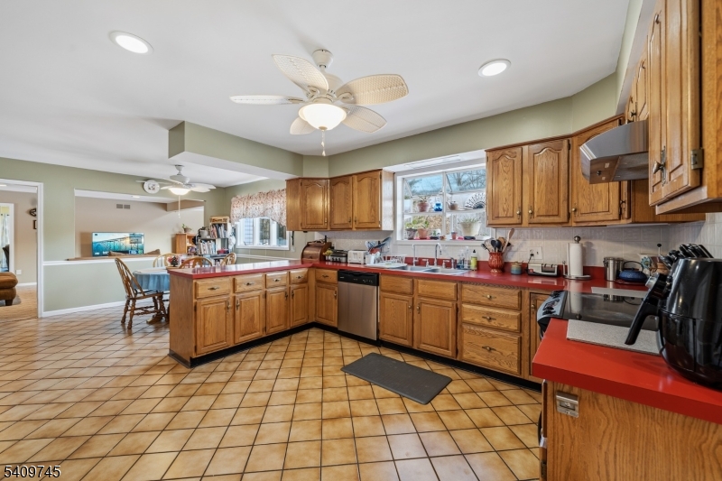 The Manors - Residential