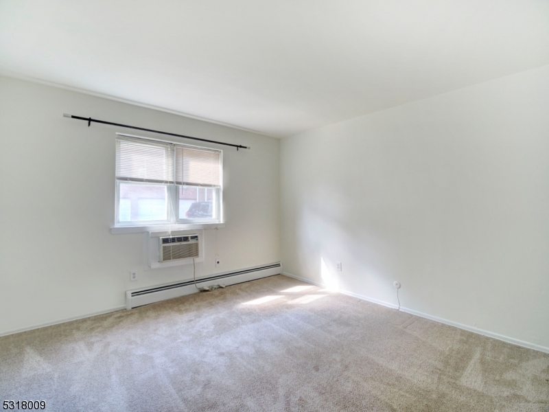 Mountain Club - Residential Lease