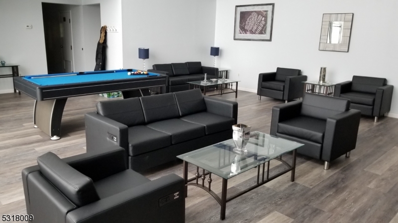 Mountain Club - Residential Lease