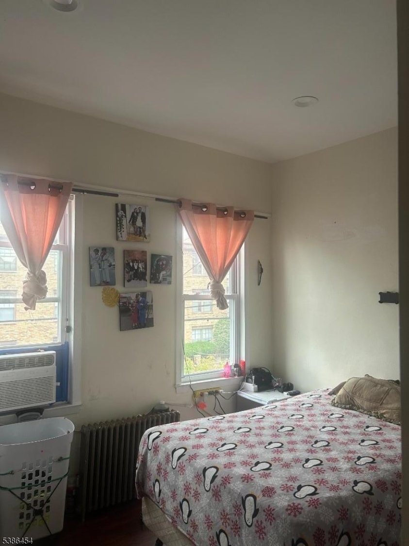 Silver Lake Station - Residential Income