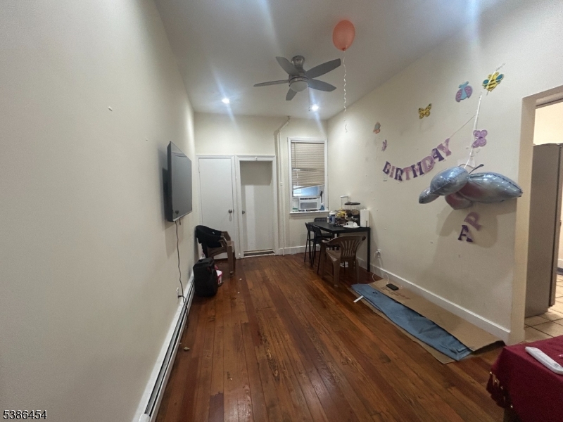 Silver Lake Station - Residential Income