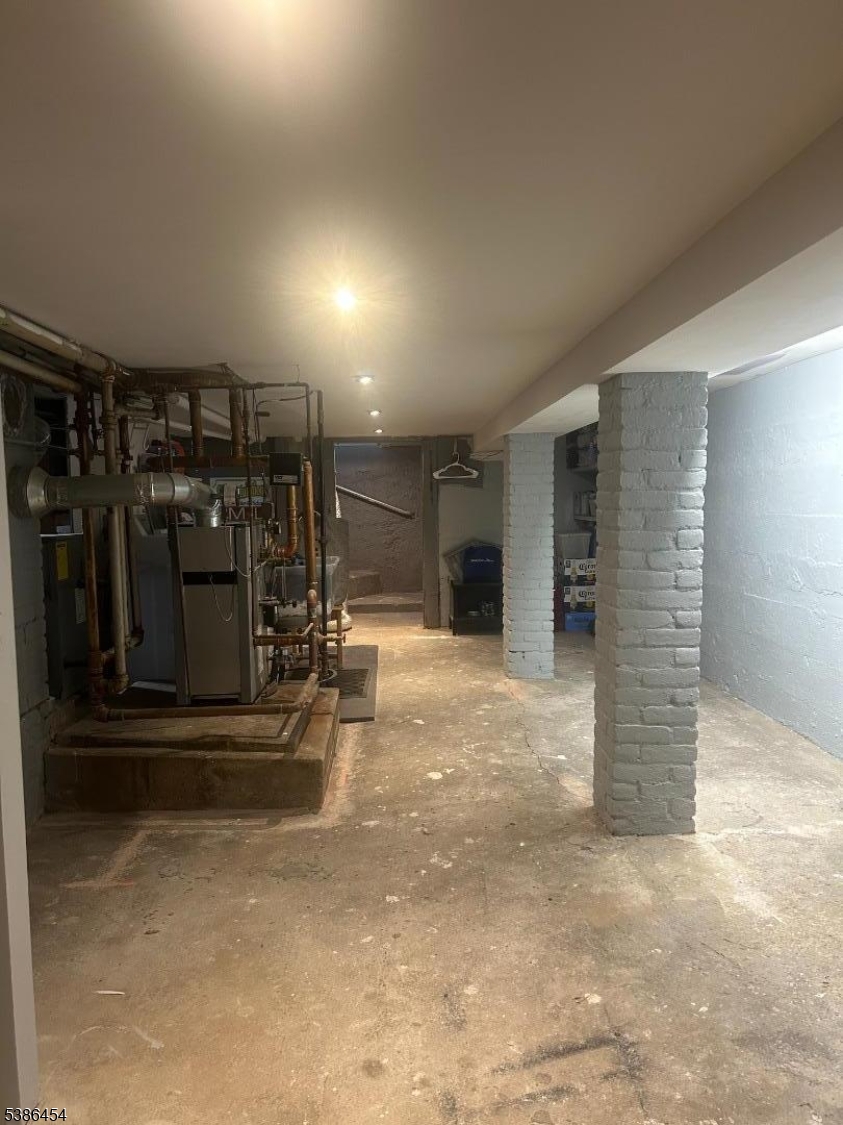 Silver Lake Station - Residential Income