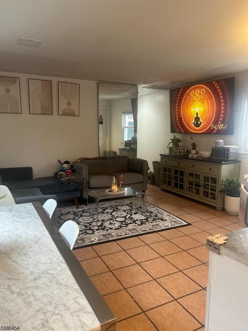 Silver Lake Station - Residential Income