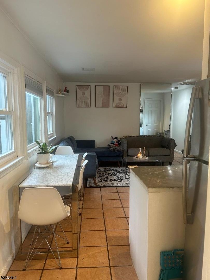 Silver Lake Station - Residential Income