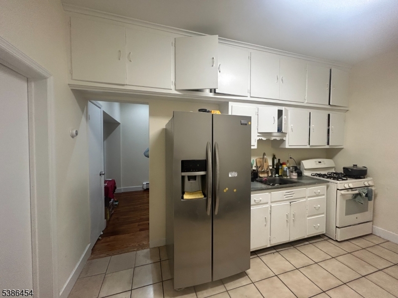 Silver Lake Station - Residential Income