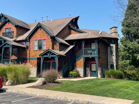 3 Maple Cres Unit 11, Vernon Twp., NJ 07462 - MLS#: 3947814