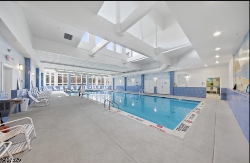 Fox Hills - Residential