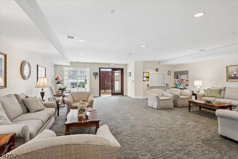 Fox Hills - Residential