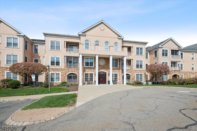 Fox Hills - Residential