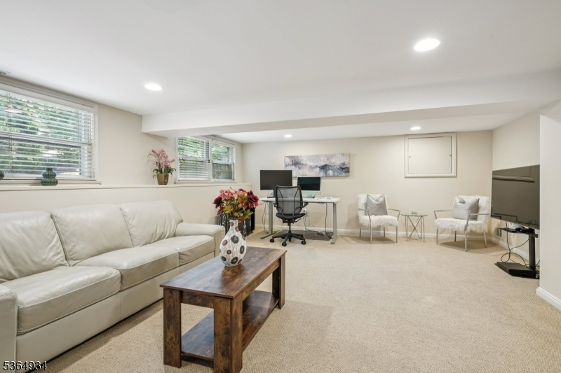 Short Hills , Deerfield - Residential