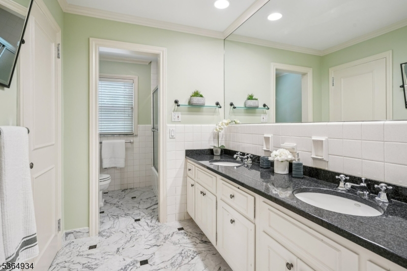 Short Hills , Deerfield - Residential