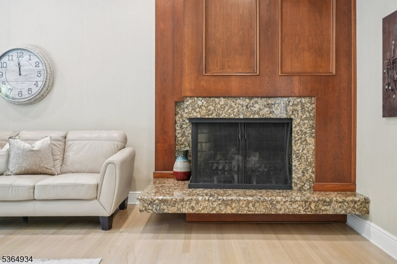 Short Hills , Deerfield - Residential